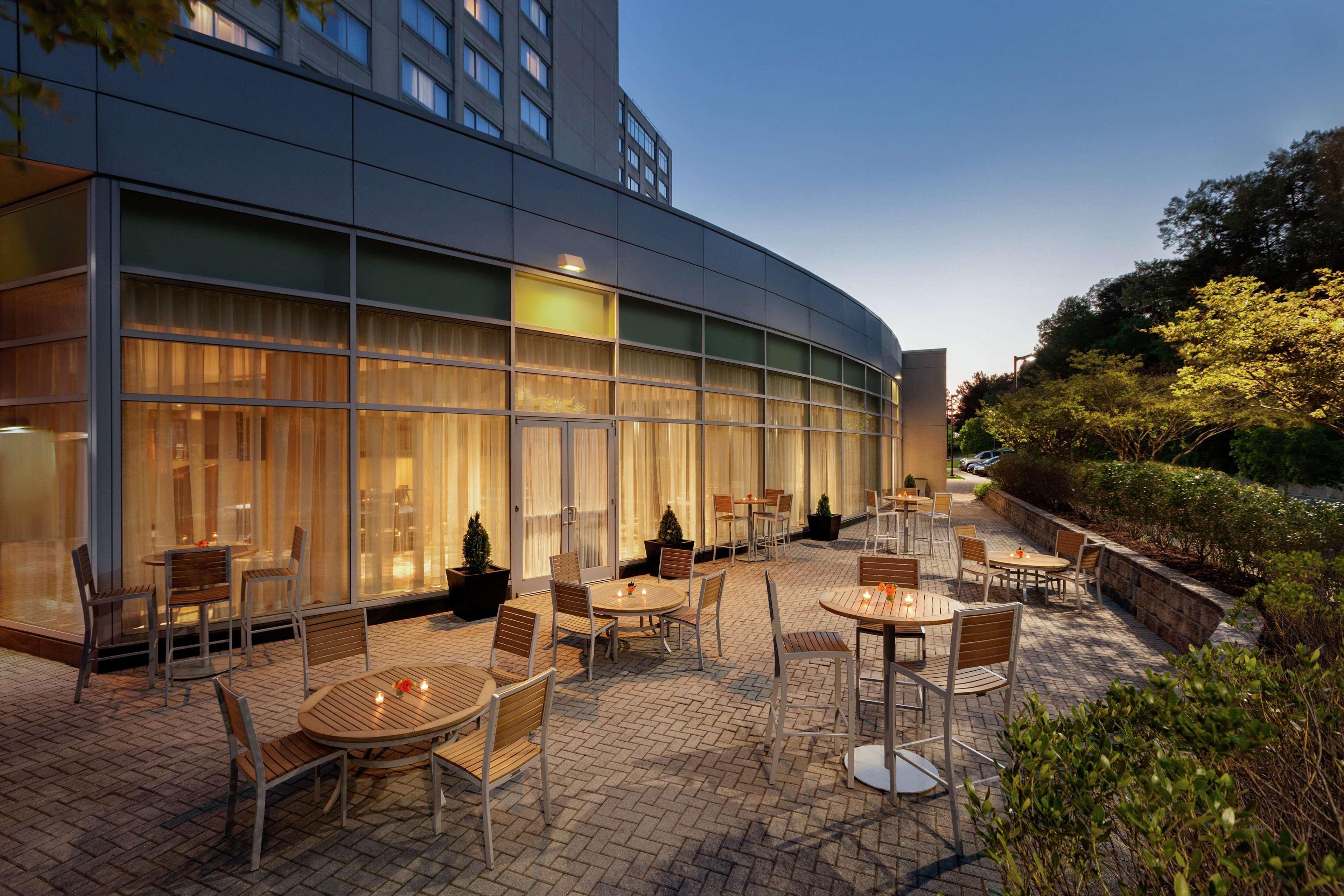 Hilton Baltimore BWI Airport Linthicum Exterior photo